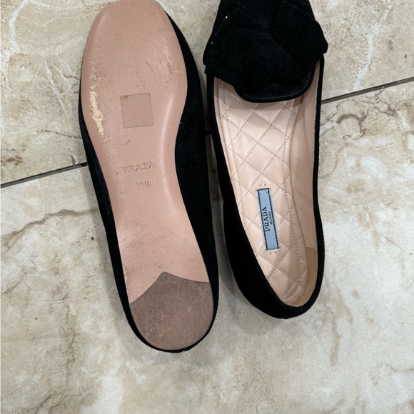 Prada suede - Picture 2 of 2